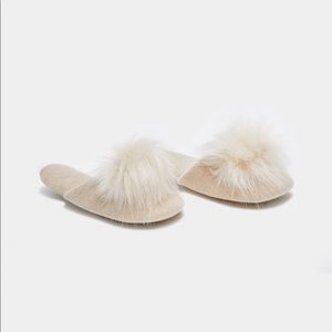 Nap Loungewear - Cashmere Pom Pom Slippers -TAN